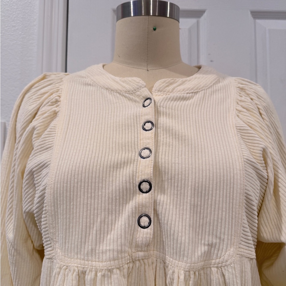 BNWOT Free People - We The Free Oversized Cream Buttoned Tunic Top - Picture 5 of 13